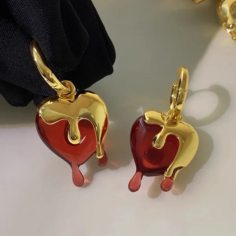 

Exaggerated Red Heart Hoop Earrings for Women Gold Peach Heart Water Droplets Earrings Halloween Jewelry Accessories Gift