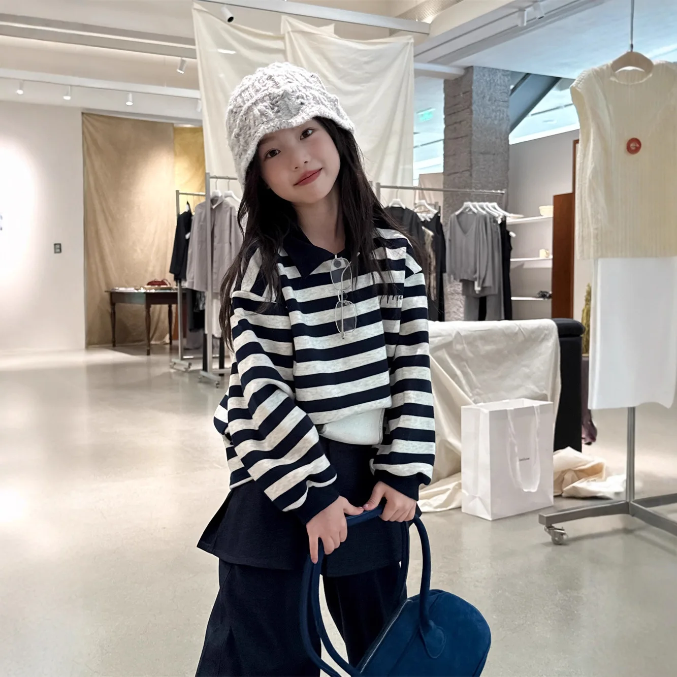 

Полосатая футболка с длинными рукавами и воротником, весна-осень 2024, новая корейская повседневная простая модная и универсальная трендовая толстовка