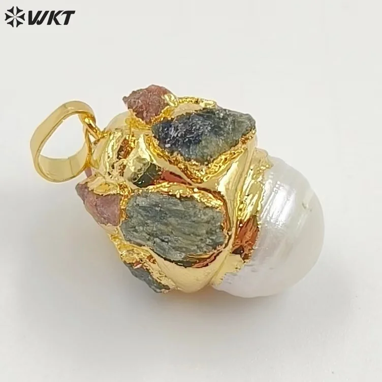 WT-JP377   High Quality Baroque Pearl With Natural Quartz Inlaid And 18K Gold Plated Pendant For Personalization Accessories