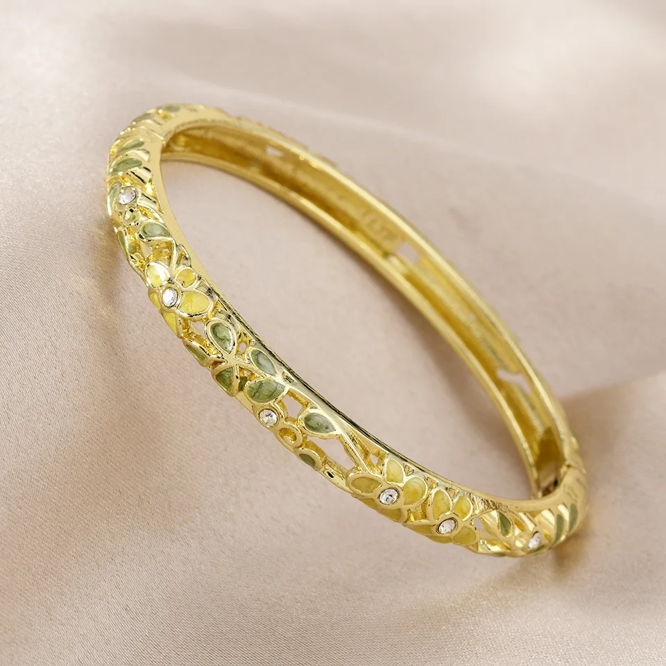 Classic Enamel Dropped Glaze Flower Texture Diamond Bangle For Women Vintage Copper Metal Hand Bracelet Party Jewelry Gifts