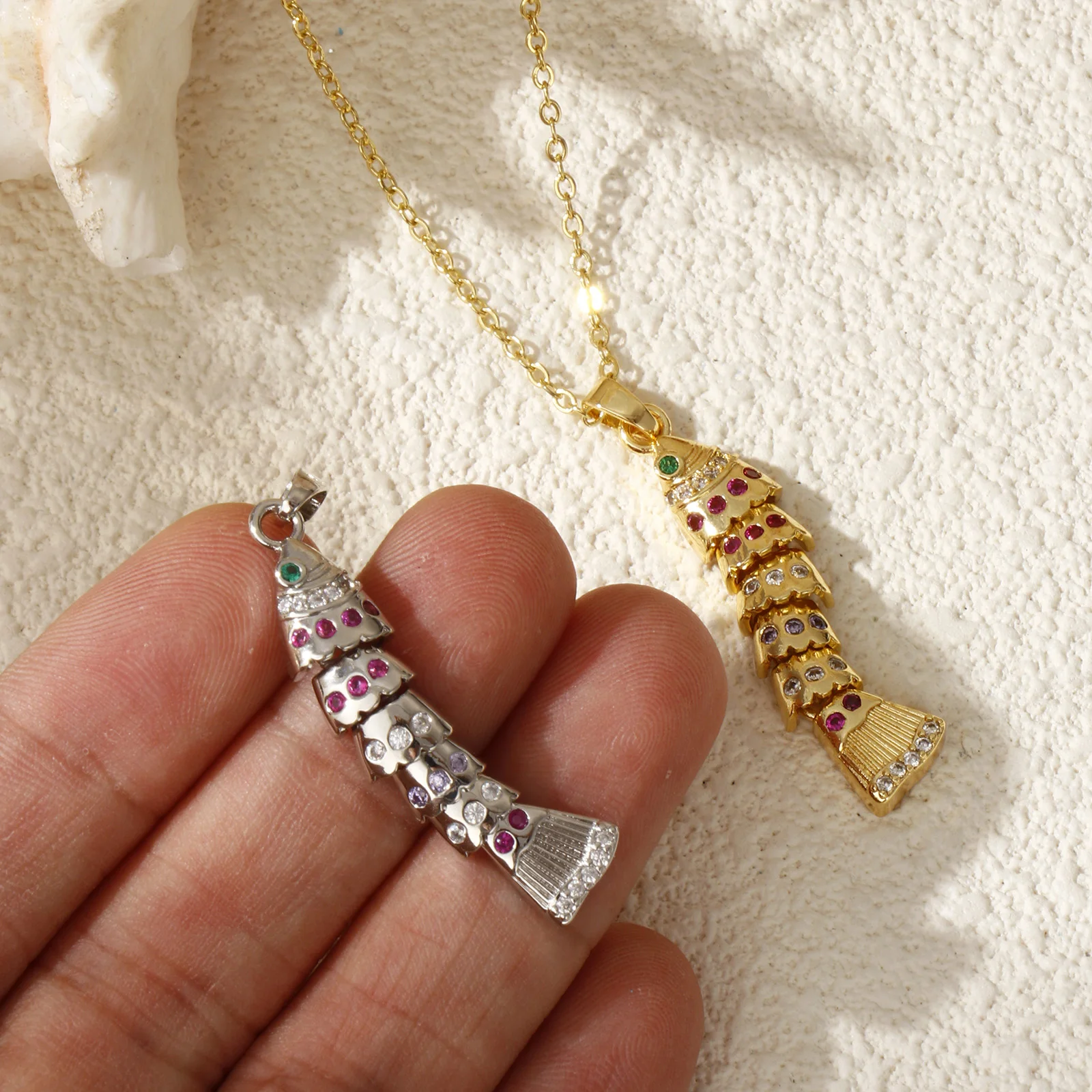 1 Piece Brass Ocean Jewelry Pendants Multicolor Fish Animal Movable Cubic Zirconia Charms For DIY Necklace Making 4.1cm x 0.8cm