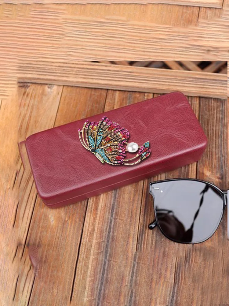 

Myopia Glasses Box for Women Simple Creative & Elegant Eyewear Case Multilayered Starfish Decor with Vivid Designs