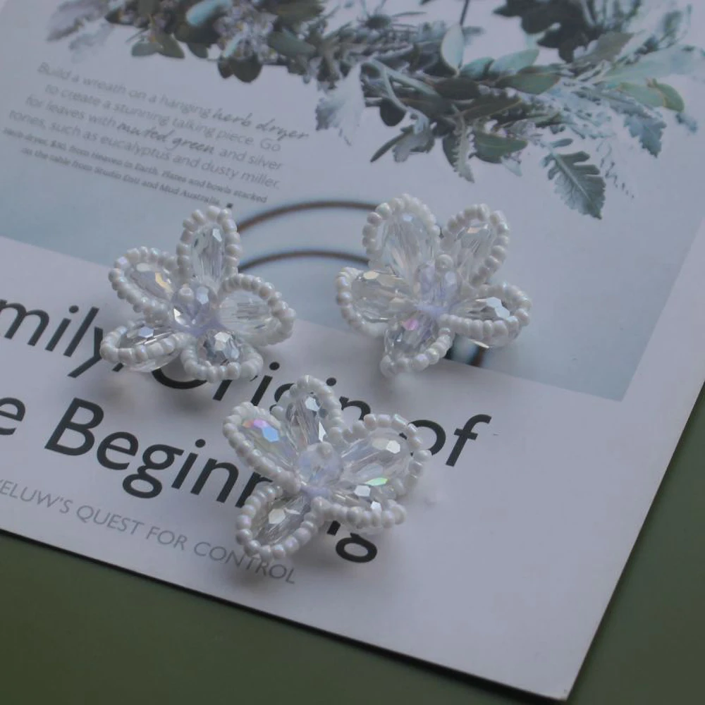 1 Piece 3.3 cm White Beaded Flower Sew on Patch for Clothing Bag DIY Decoration Applique Accessories