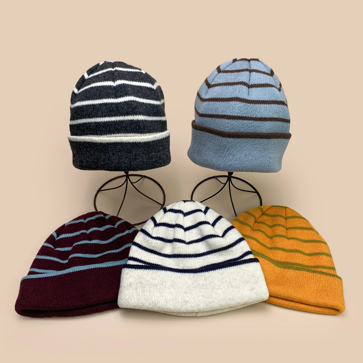 

Korean Retro Jacquard Stripe Knitted Hats New Men Women Warm Casual Fashion Niche Personal Versatile Outdoor Cycling ins Beanies