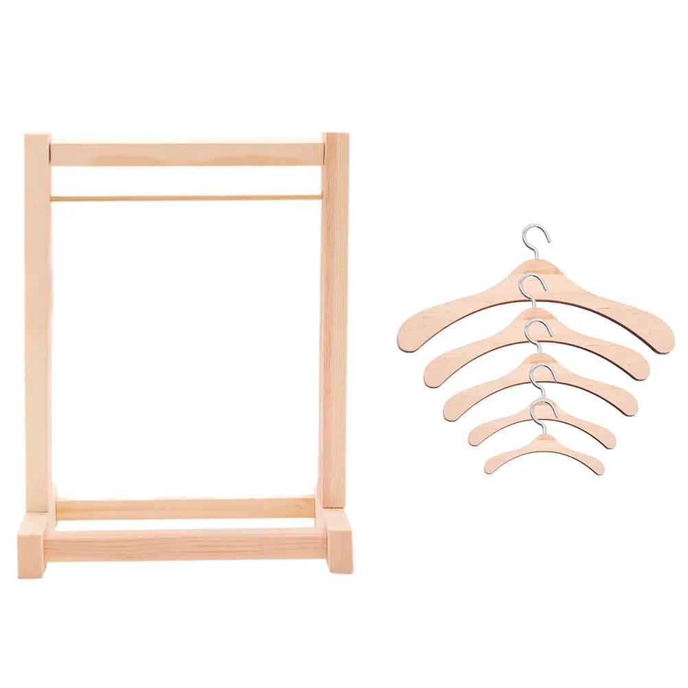

Набор из 1 комплекта маленьких деревянных вешалок для одежды: гладкая отделка, легкий дизайн, незаменимая мебель для кукольного домика, идеально подходит для демонстрации одежды
