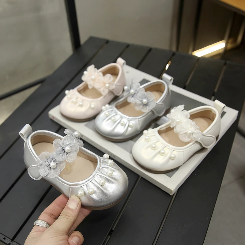 

Baby Girls Leather Shoes Spring Autumn Chic Children Fashion Pleated Flat Shoes Sweet Flower Kids Princess Wedding Party Shoes