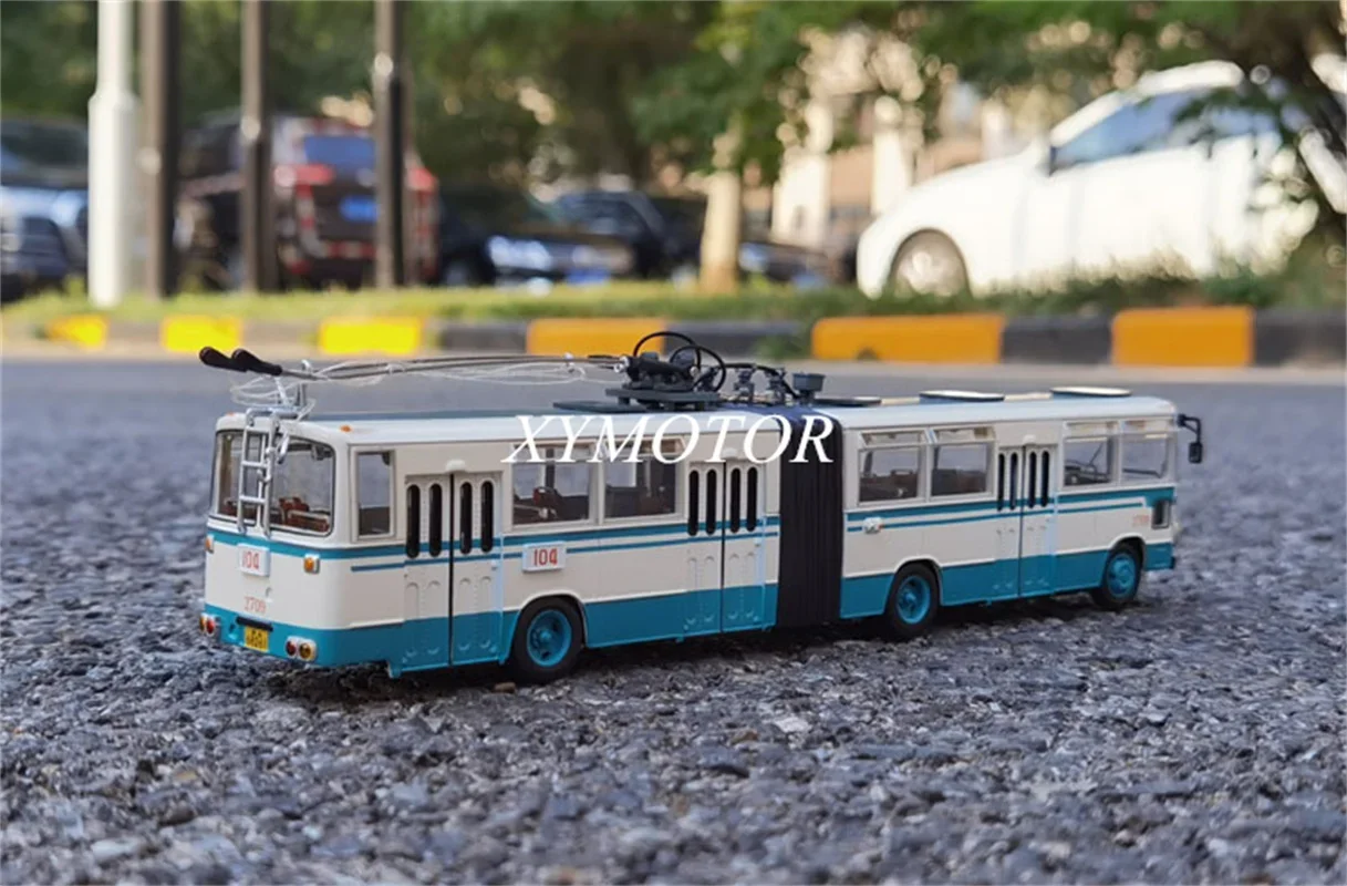 1/64 Beijing City Bus lane No.104 BD562 Trolleybus Diecast Model Car Toys Gifts Display Collection