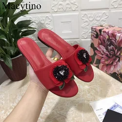 Embroidery Beaded Flower Decoration Ladies Slippers Flat  Heel Lady Shoes Open Toe Slip-on Outwear Slides For Girls