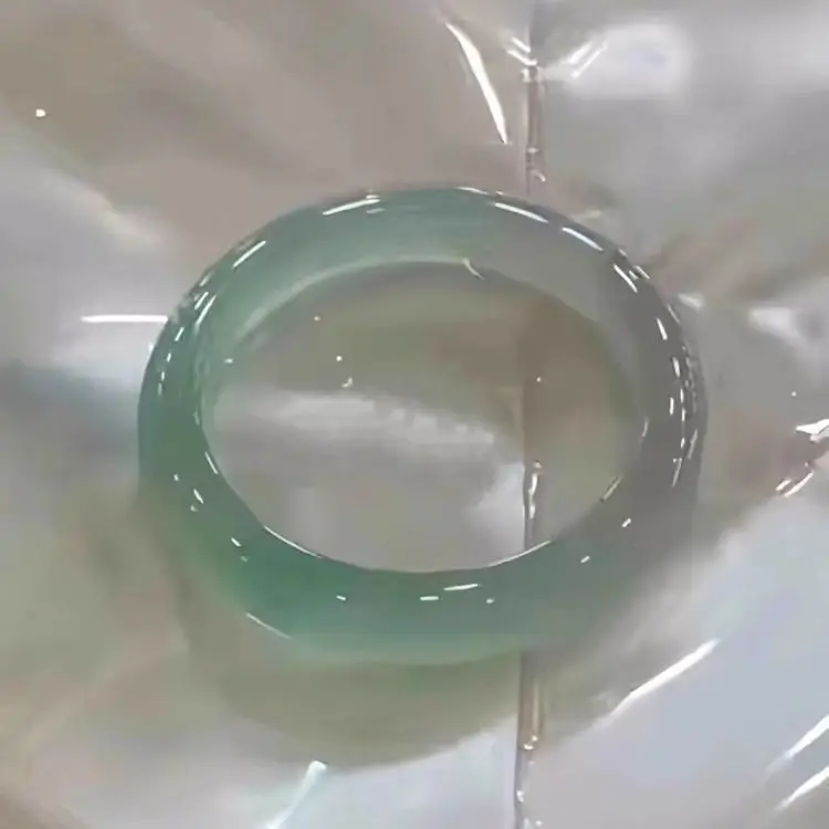 

Natural Ice Seed Clear Water Floating Flower Jadeite Mountain Jade Glass Seed Jade Round Bar Jade Bracelet Children Princess