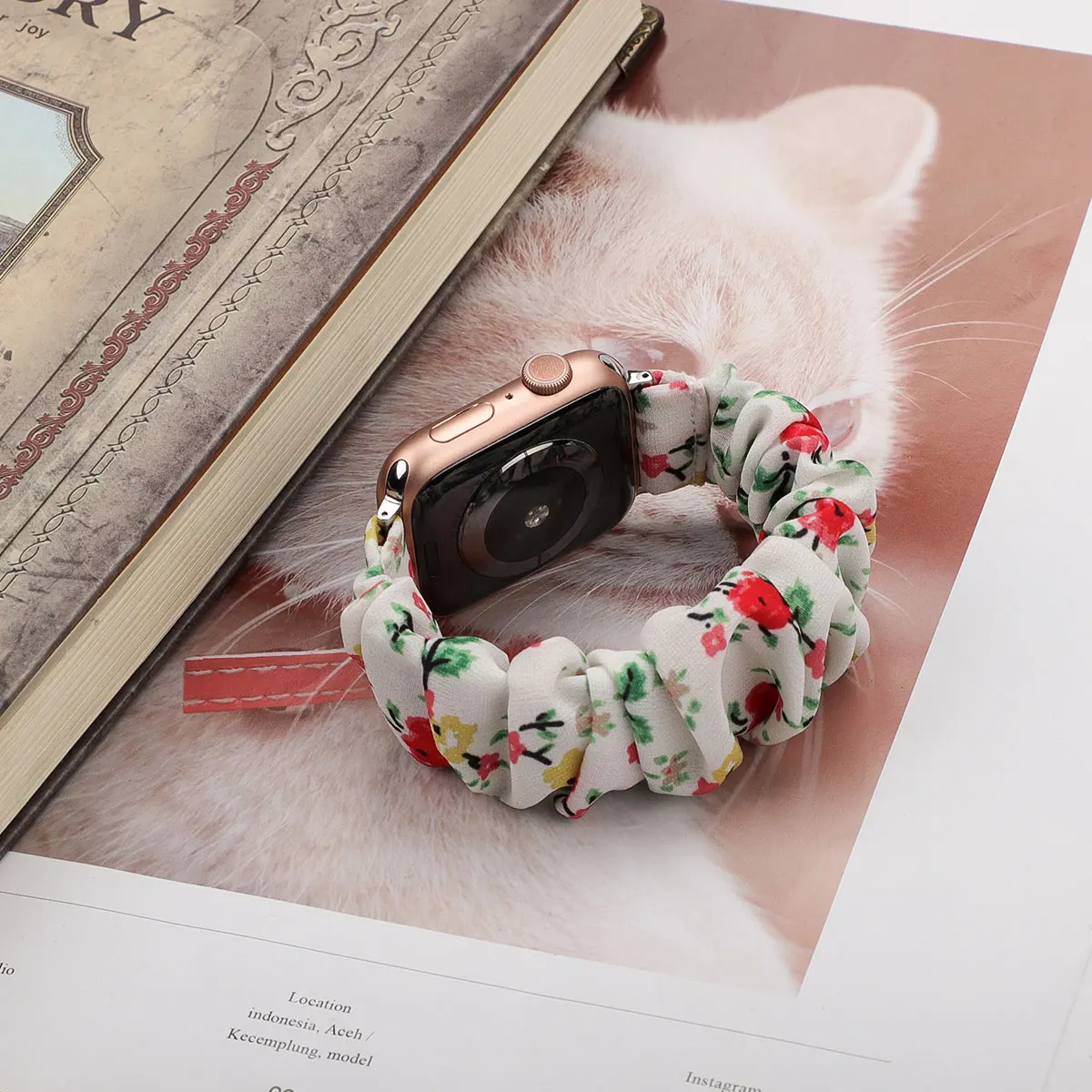 Scrunchie متوافق مع سوار ساعة أبل 49 مللي متر 40 مللي متر 41 مللي متر 38/42 مللي متر 44 مللي متر 45 مللي متر لطيف مطبوعة مطاطا لسلسلة iWatch 9 8 7 6 5 3 SE