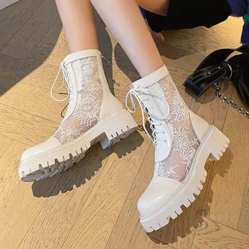 2024 New White Breathable Mesh Cool Boots Thick Sole Versatile Summer Boots Hollow out Boots Spring/Summer Thin Style