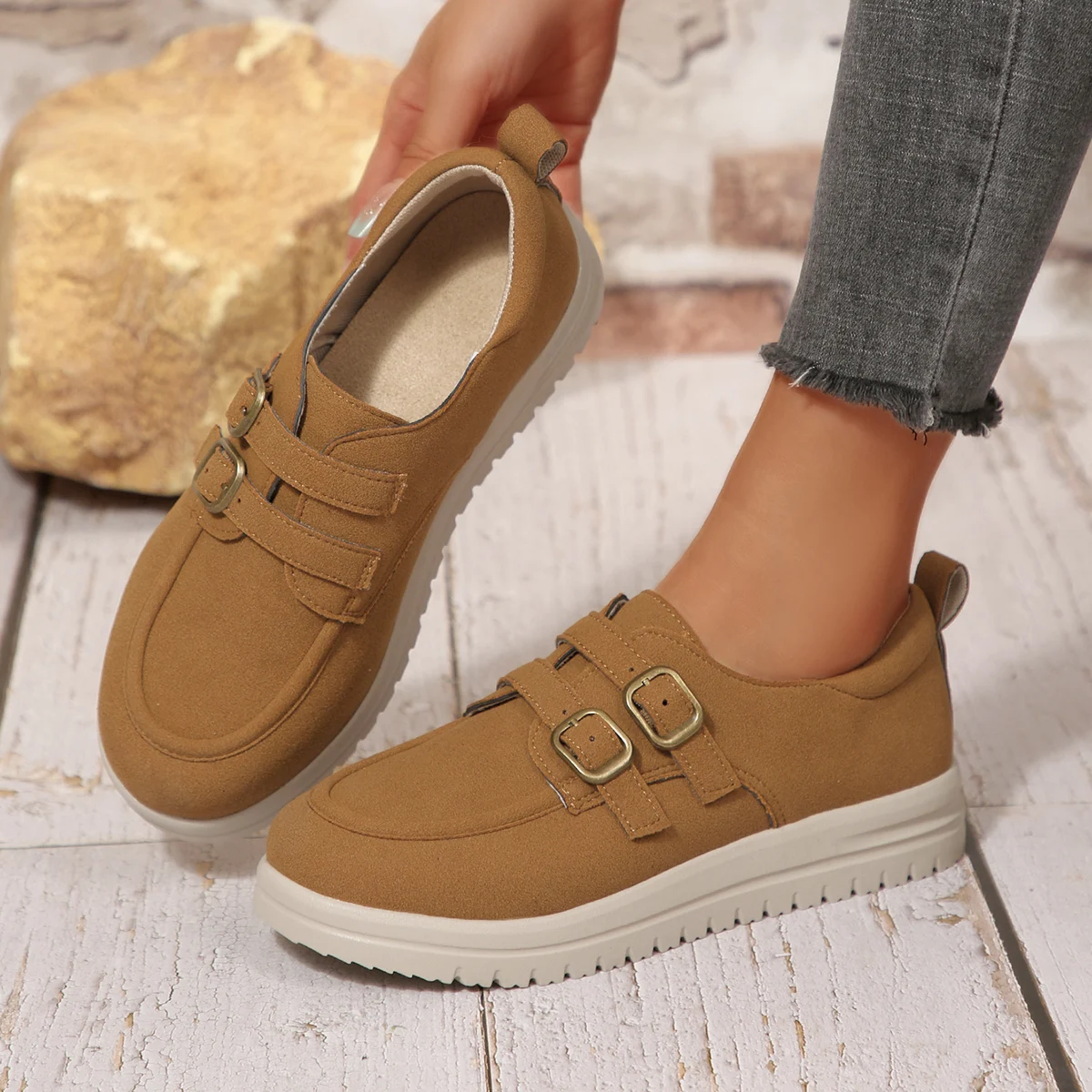 2025 New Spring and Autumn Style Loafers Fashion British Style Buckle Strap Elegant Comfortable Single Shoe for Women