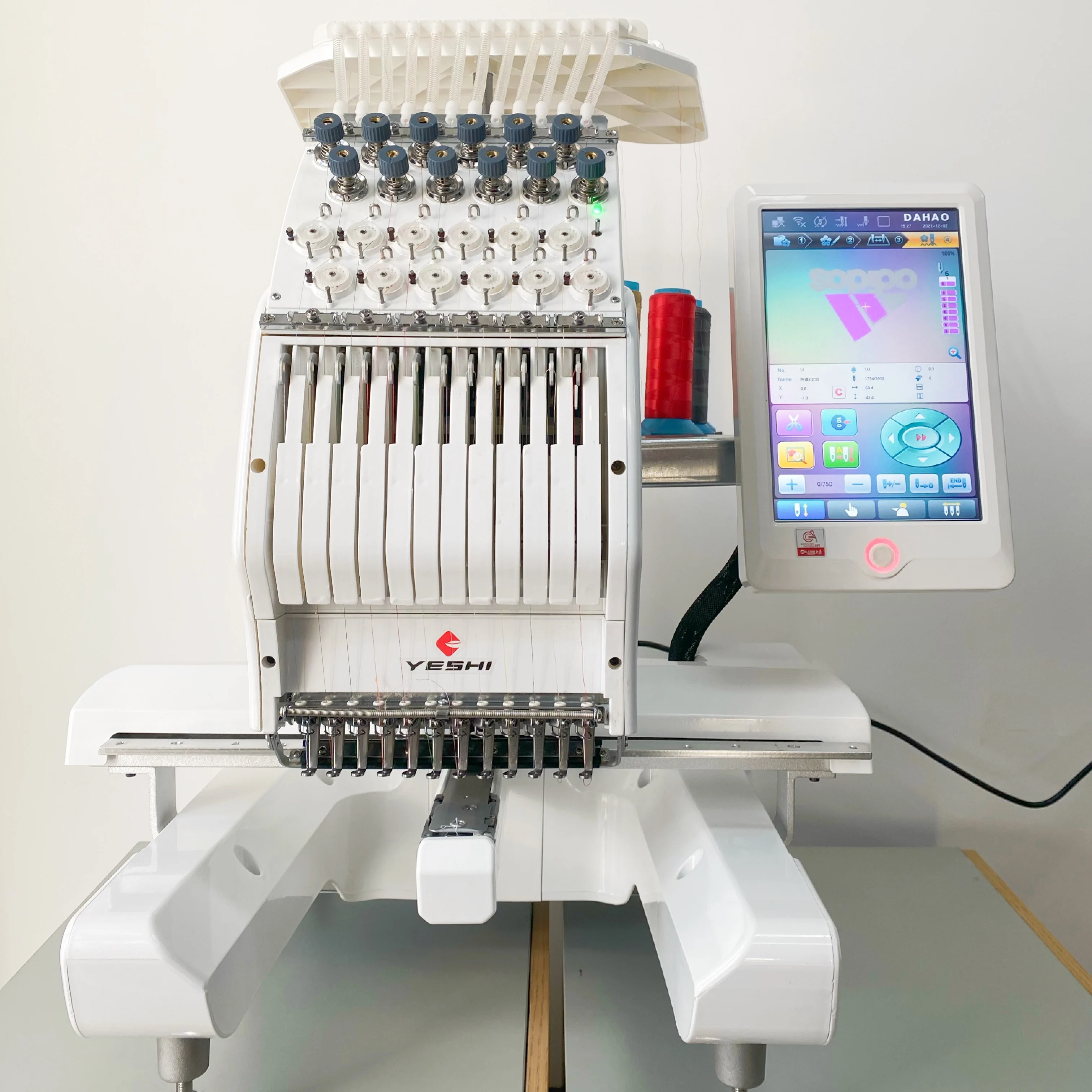 Control inteligente de una sola cabeza para la mini máquina de bordar de sombrero pequeño totalmente automática más barata