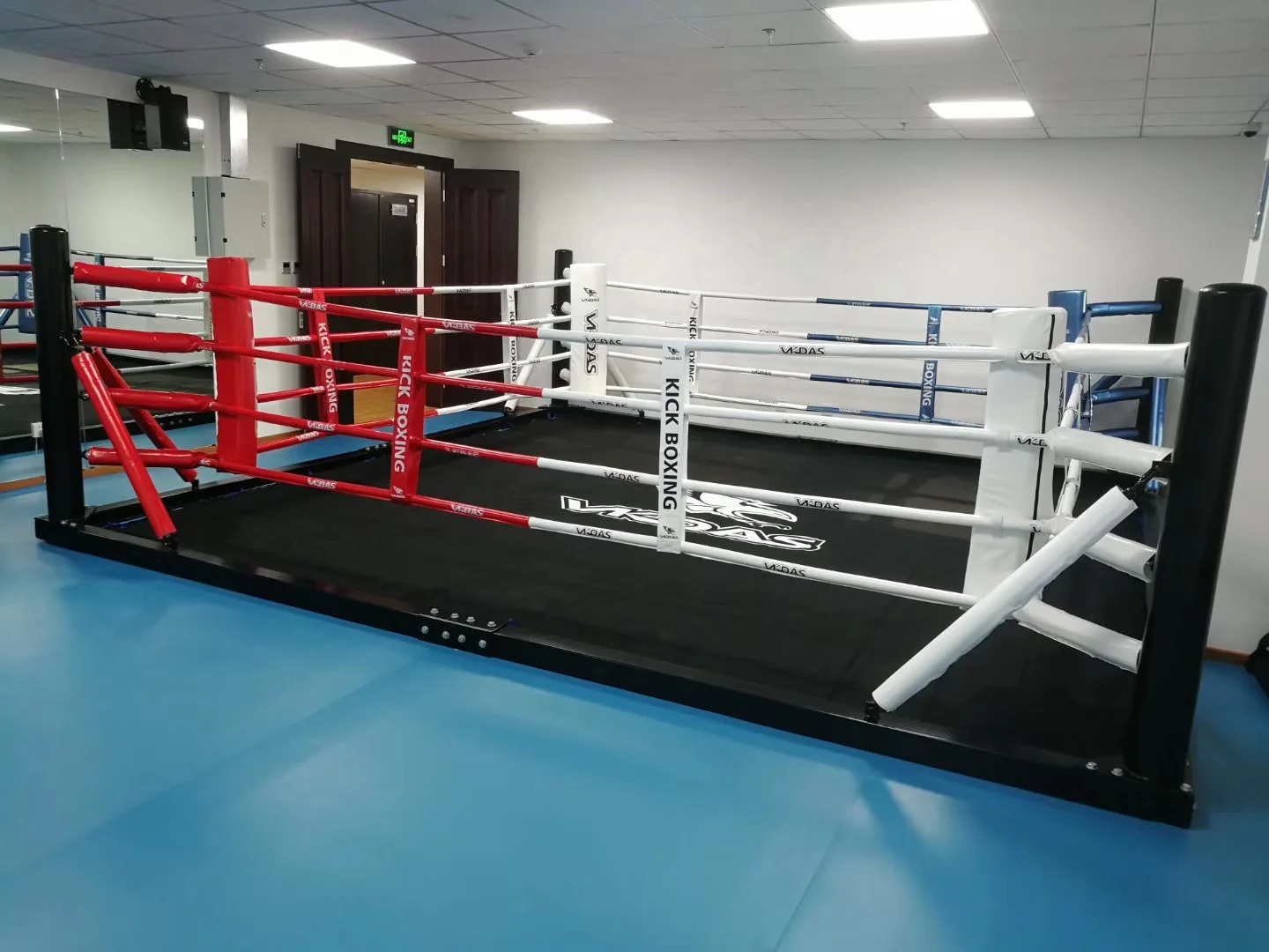 Wholesale professional floor boxing ring  international standard used boxing ring sale