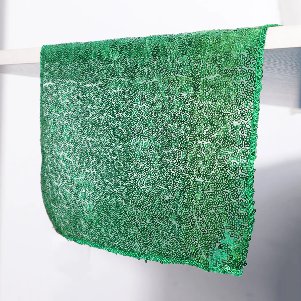 

30x180cm Sequin Table Runner Stylish Protective Table Cover for Home Hotel Party Wedding Decoration Spill Scratch Resistant