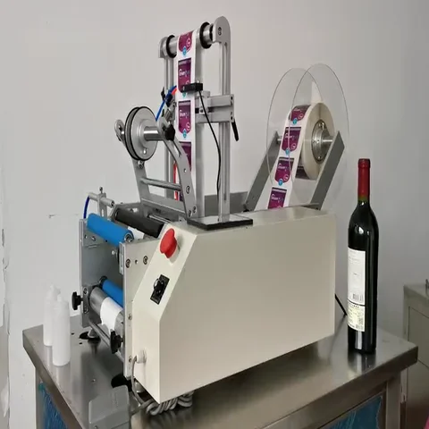 Pneumatic LY-190 Semi-automatic Round Bottle Labeling Machine Touch Screen Controller For Self-adhesive