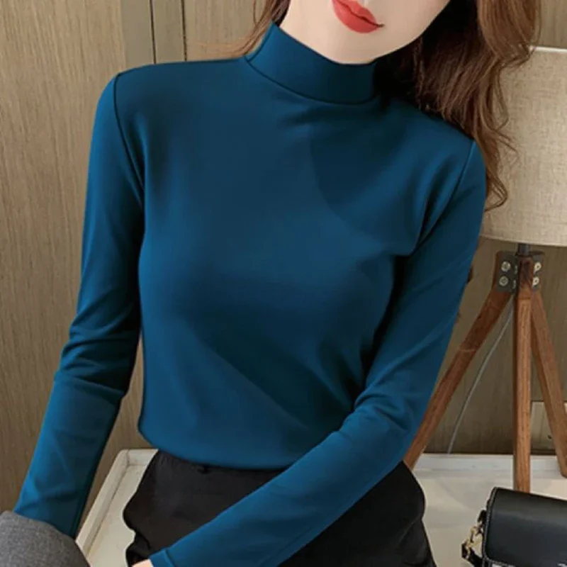 2025 Top da donna classici coreani a maniche lunghe Lady Fashion Intimo termico Abbigliamento femminile Mezza collo alto Pullover sottili