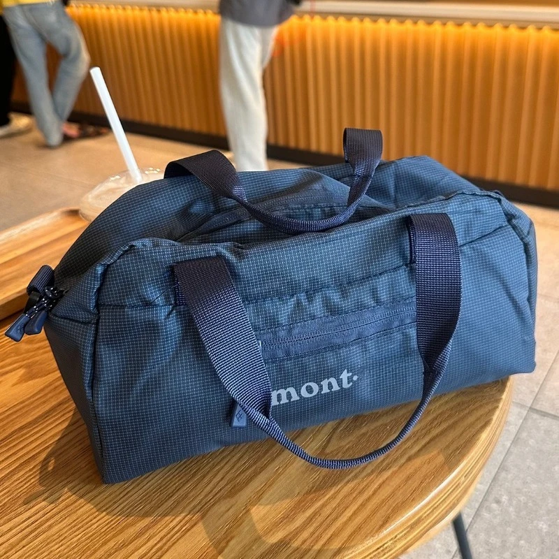 

Fashionable Crossbody Bag for Men Women Large Capacity Minimalist Sports Tote Lightweight Casual Baseball Bag for Shopping Work