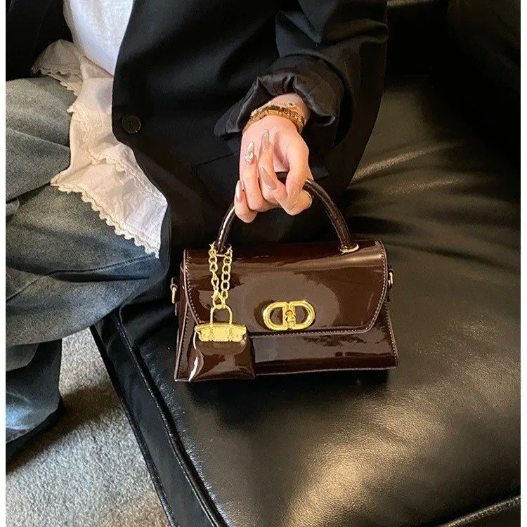 

Women Luxury Tote Ladies Handbags Leather Classic Designer Paris Trendy Design Commuter Fashionable Bag