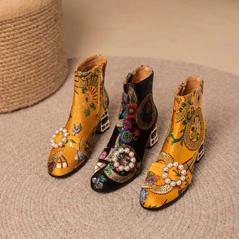 Ethnic Style Retro Embroidered Short Boots for Women New Pearls Decoration Crystal High Heels Cheongsam Ankle Boots Plus Size 42