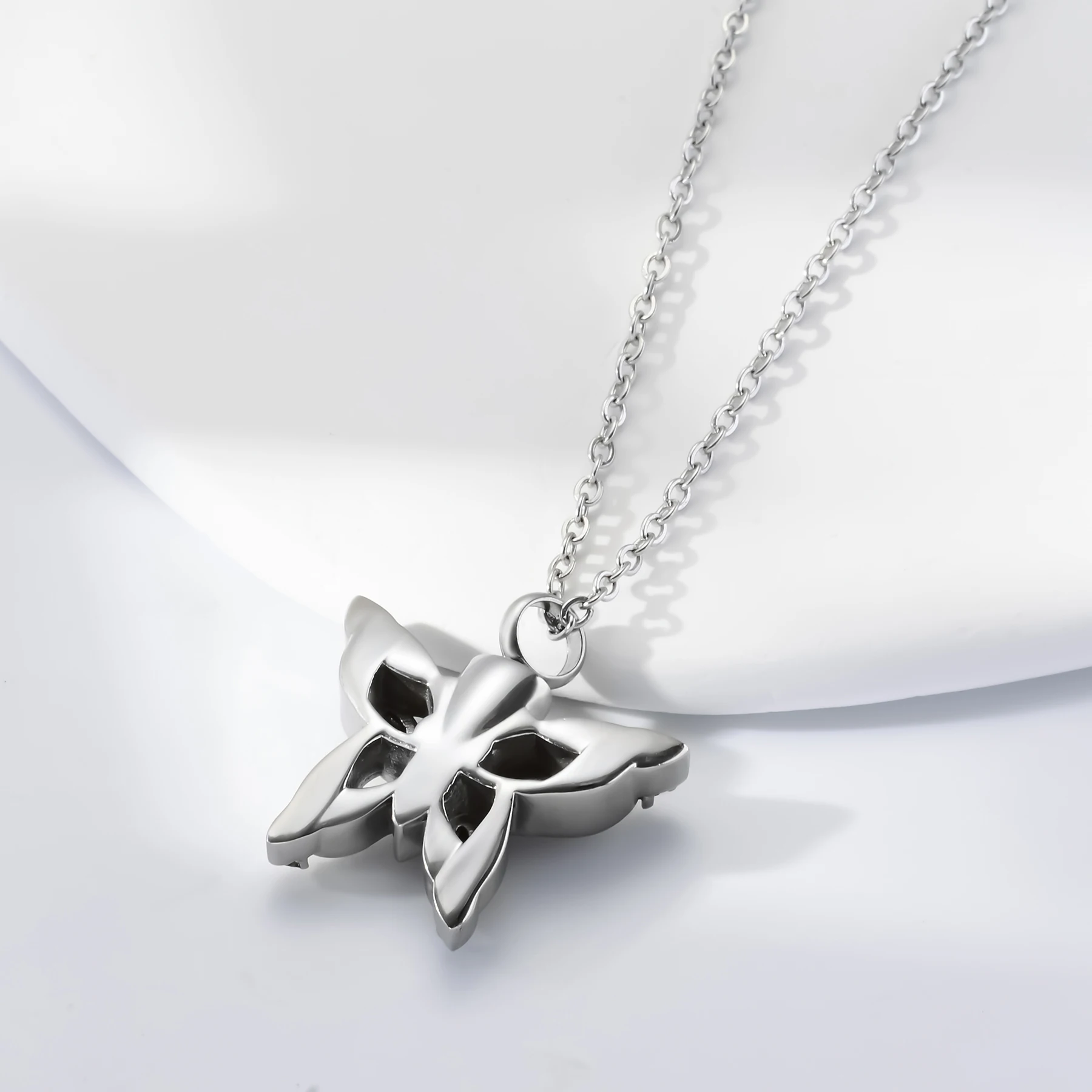 Schmetterlings-Aschebehälter-Urnen-Anhänger-Halskette aus Edelstahl, Kremationsschmuck mit 20"-Kette und Füllset – Detail 5