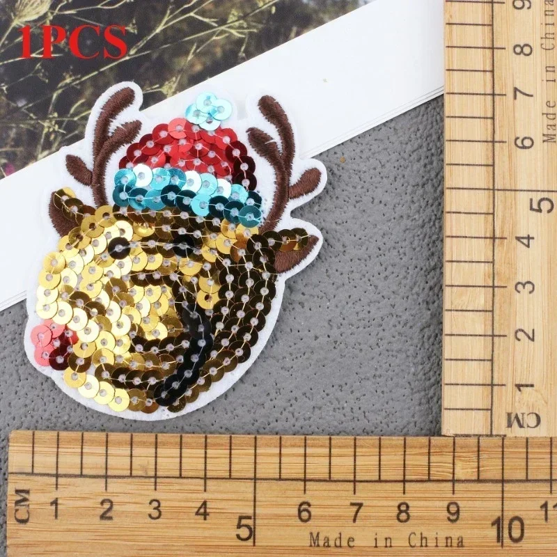

Christmas Series Embroidery Cloth Sticker Cartoon Christmas Elk Snowflake Patch Sticker Ironing Sequins Embroidery Chapter Boy