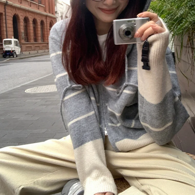 

2025 New Lazy Style Sweater Jacket Korean Striped College Style Hooded Double Zipper Knitted Open Cardigan