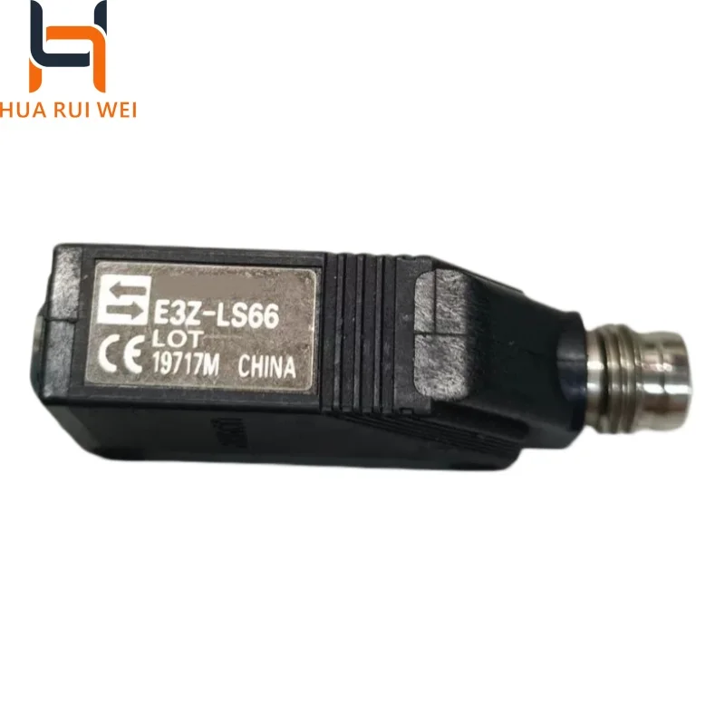 

2026 New Original E3Z-LS66 E3Z-LS86 E3Z-G61 E3Z-G62 Photoelectric Switch PLC Programming Controller Industrial Automation Module