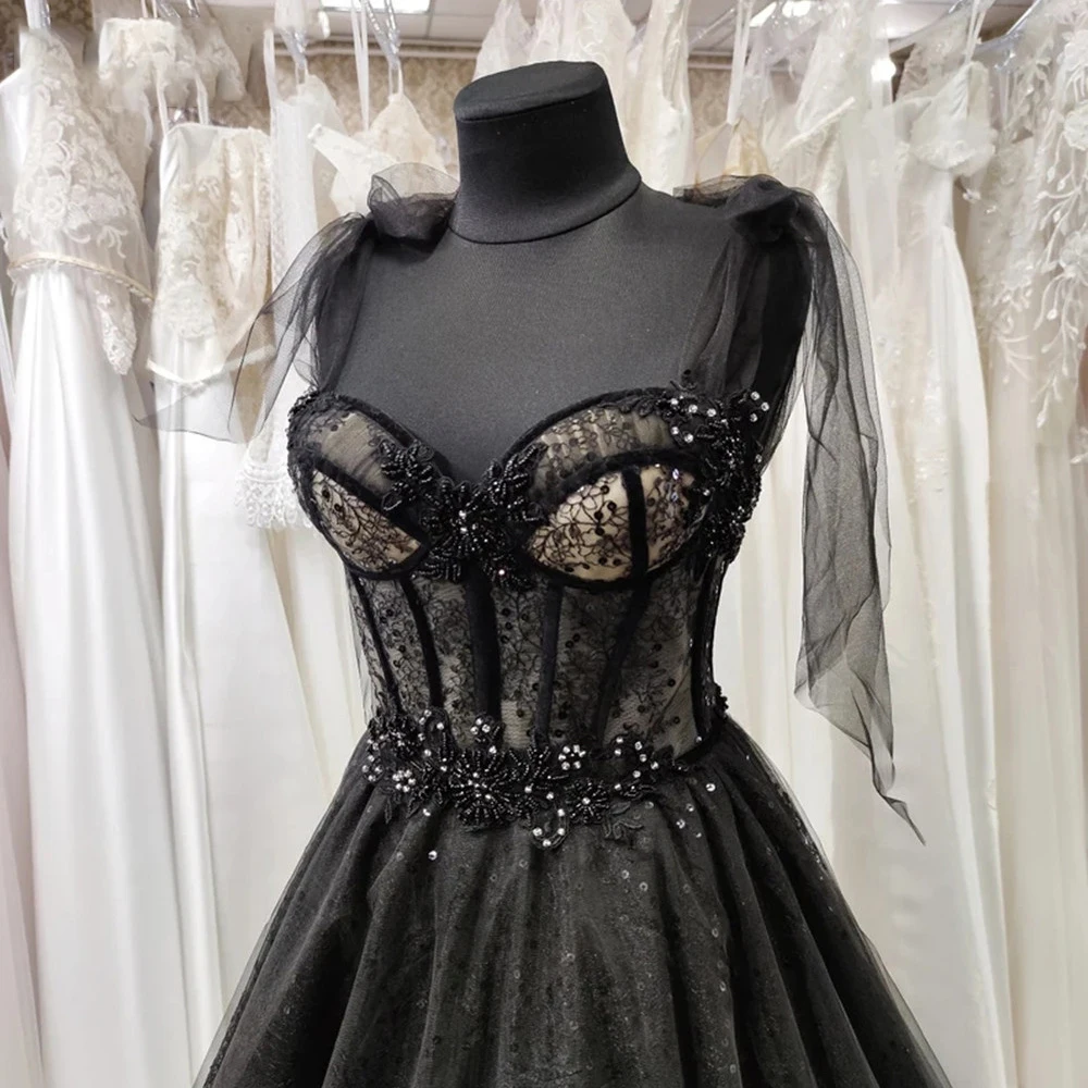 Lily Black Gothic Spaghetti Strap Wedding Dress Ball Gown Prom Dresses Glitter Sweetheart Party Dress فساتين السهرة Customized