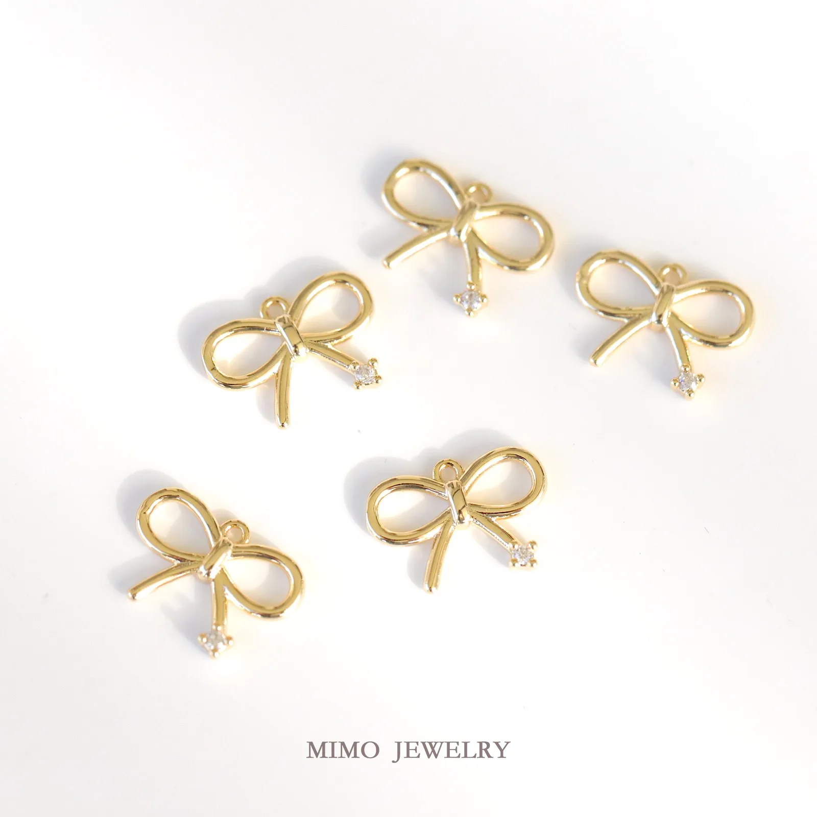 Cute and Sweet Diamond Zircon Bow Pendant Slips Charms Pendant Supplies DIY Hand Brass Gold Plated Accessories 12x8.5mm