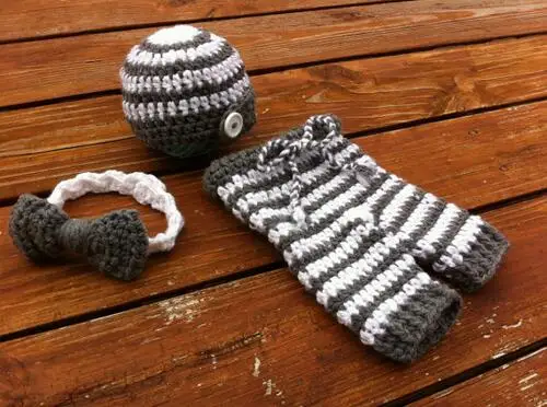 

Special price - Crochet Baby Pants with Bonnet set, Newborn hat,baby crochet Beanies Newborn Photo prop 100% cotton 0-3 month