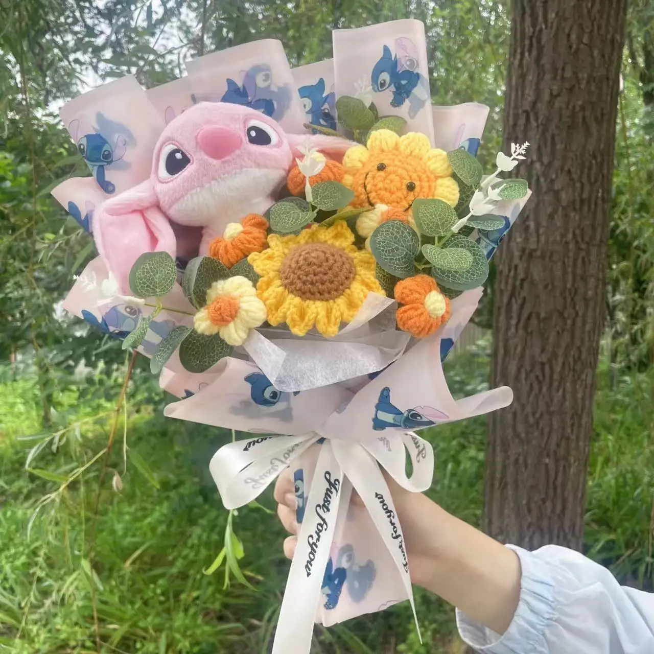Catoon anime stich boneca de pelúcia brinquedo com flores buquê artesanal criativo presente de formatura de natal dos namorados