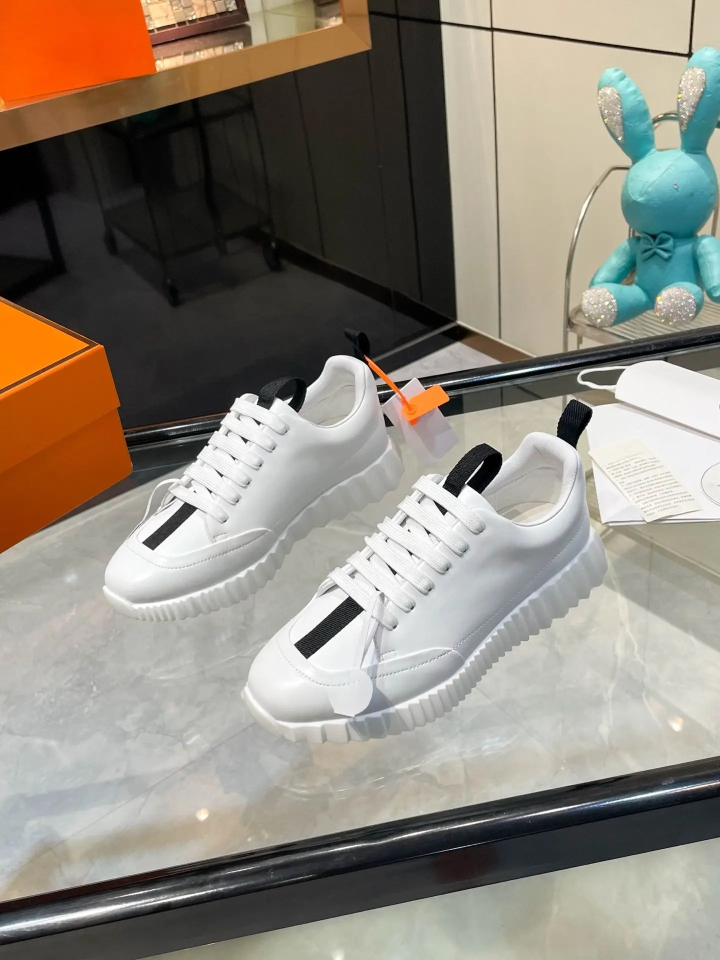 Lightweight Flat Men Women Casual Board Shoes Classic Lace Up Skate Sneakers Breathable Upper Non Slip Rubber Sole Couple Footwear Wear Resistant For Daily Commute And Outdoor Stroll