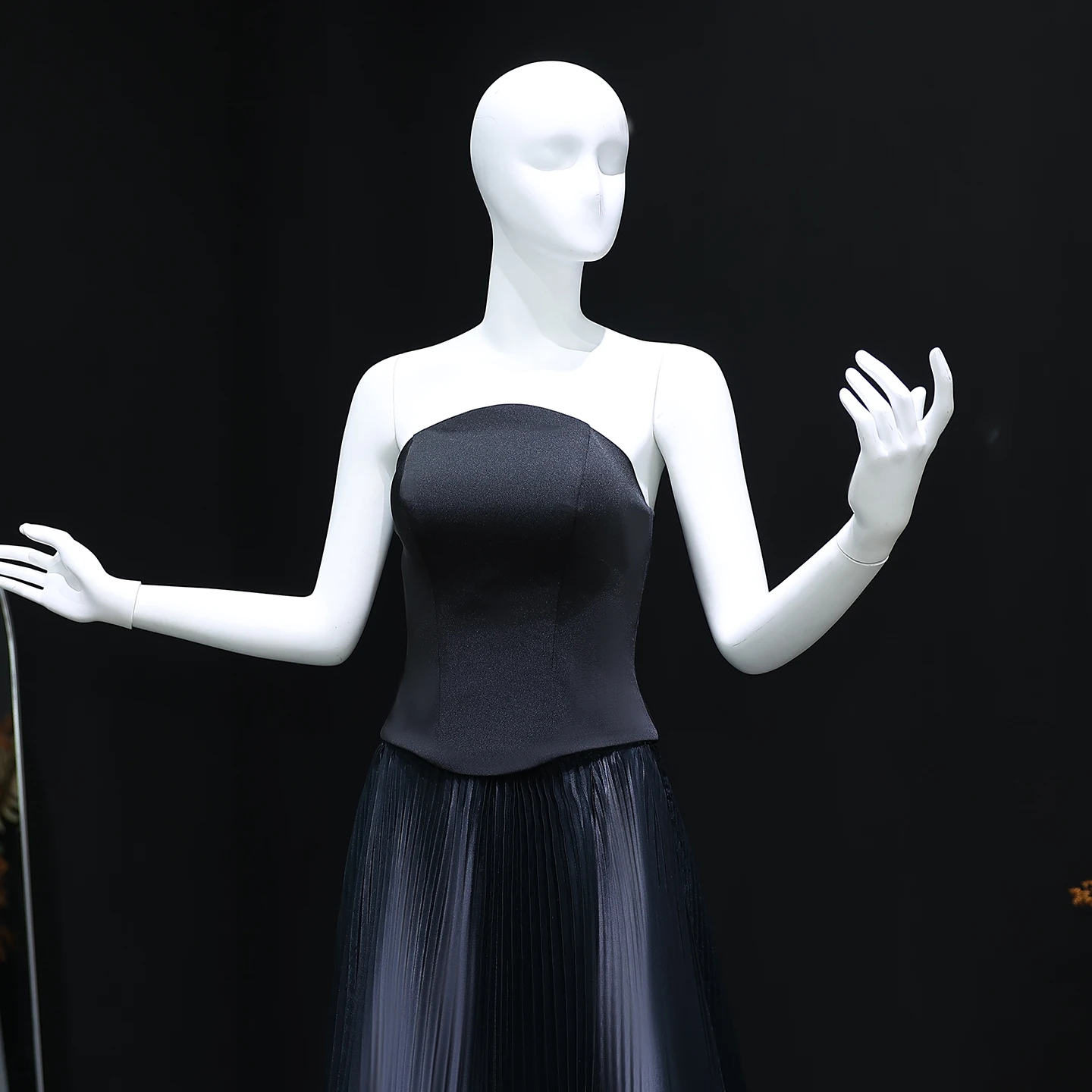 Sharon กล่าวว่าสีเขียว Strapless Princess ชุดราตรี Ruffles A-Line สําหรับงานแต่งงานของผู้หญิงชุดอย่างเป็นทางการ SS230 ที่กําหนดเอง