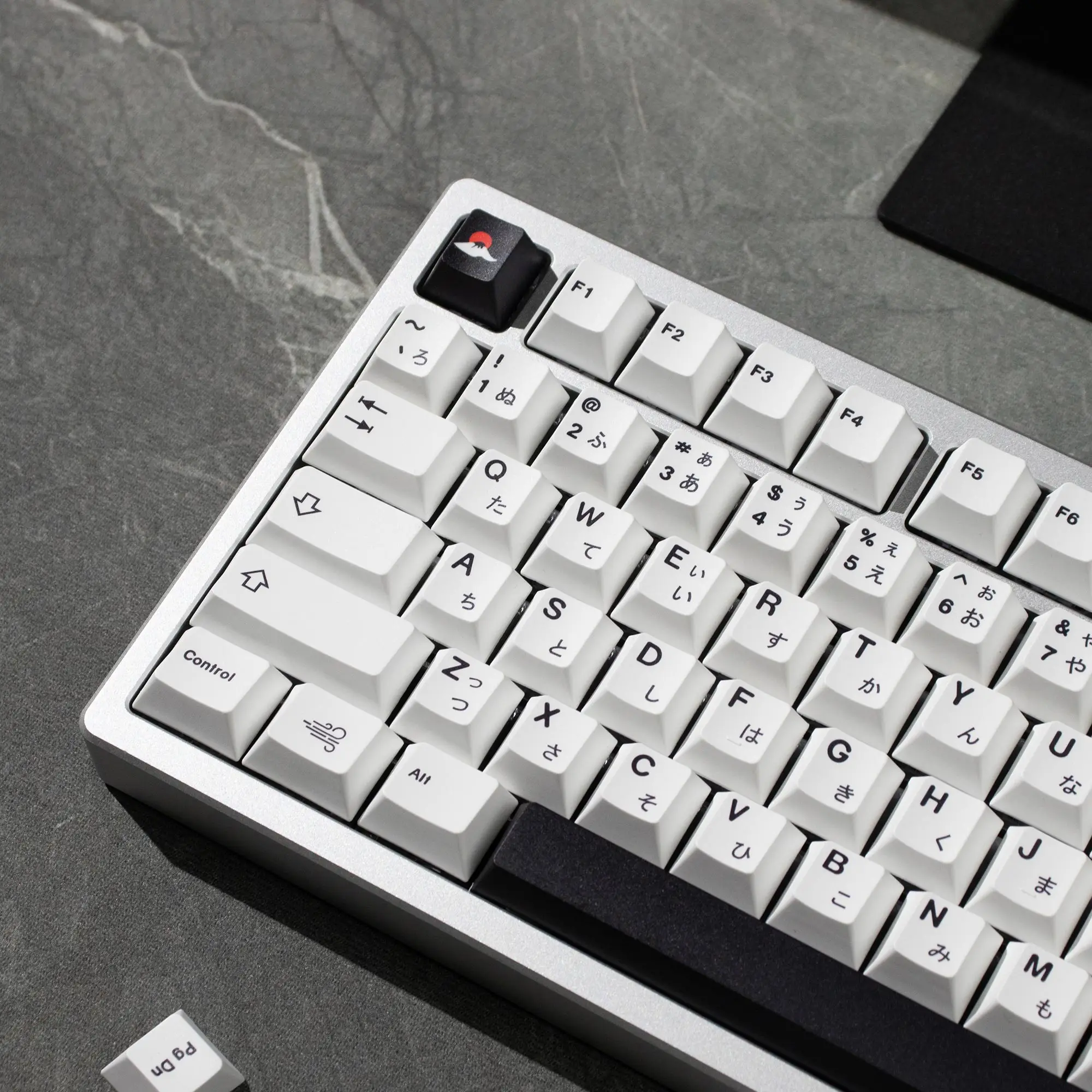 Fengyun black and white Japanese keycap PBT sublimation 147key Cherry Profile for Mechanical Keyboard for 61/64/68/84/87/100/108