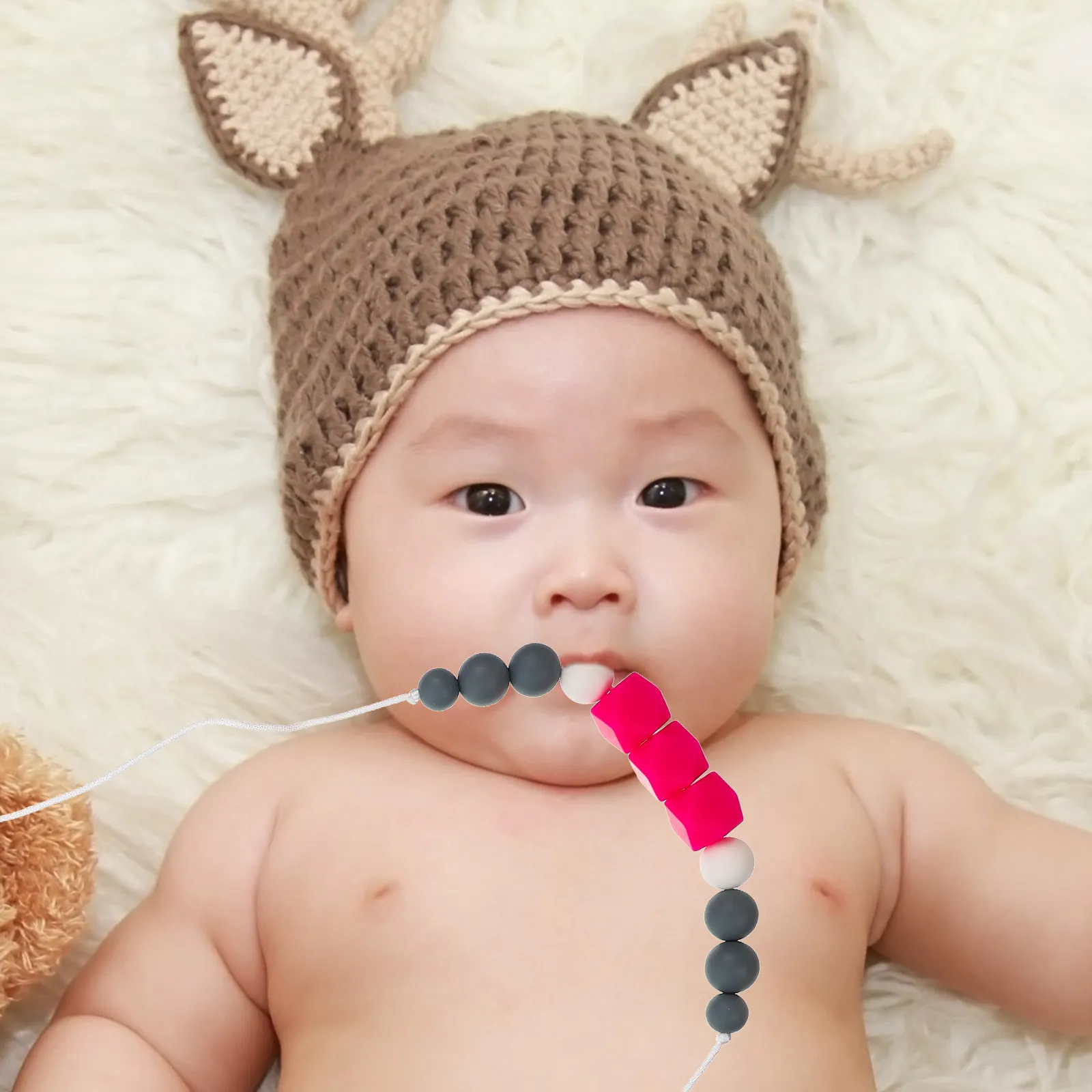 Baby Silicone Teething Necklace Food Grade Infant Chewing Pendant Soothing Pain Relief Teething Necklace for Baby Girl