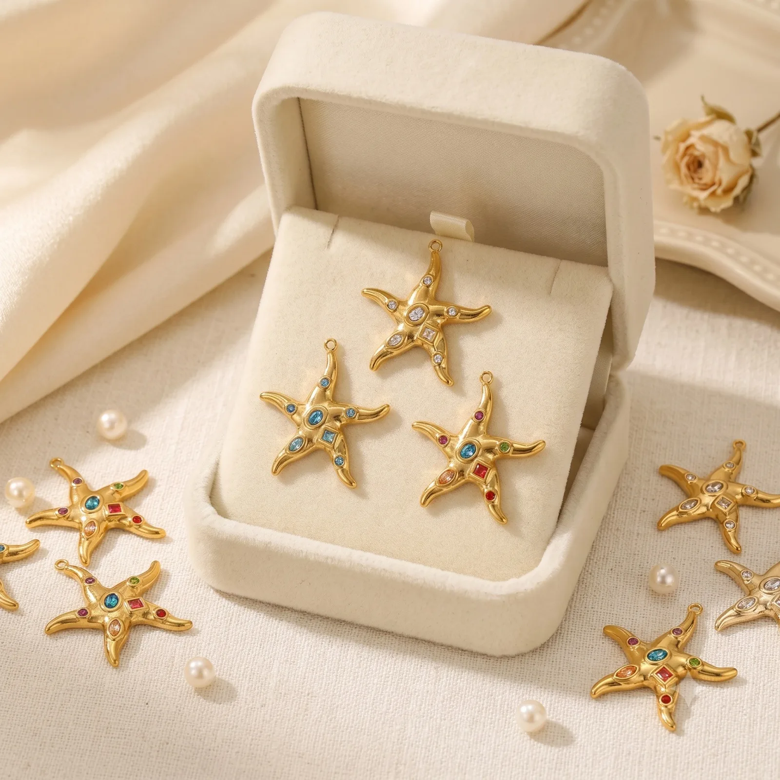 2 Stück wasserdichter Ozean-Schmuck aus 304 Edelstahl und Strass, 18 Karat vergoldete Seestern-Anhänger für die DIY-Herstellung, 3,2 cm x 2,8 cm – Detail 3