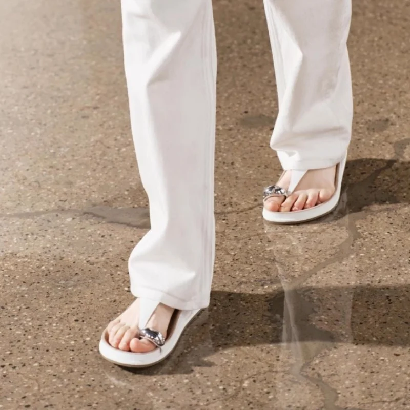 Minimally Designed Toe Sandals Metal Ring Decorative Thick Soled Shoes Comfortable Soft Sole Breathable Summer Shoes Design Shoe
