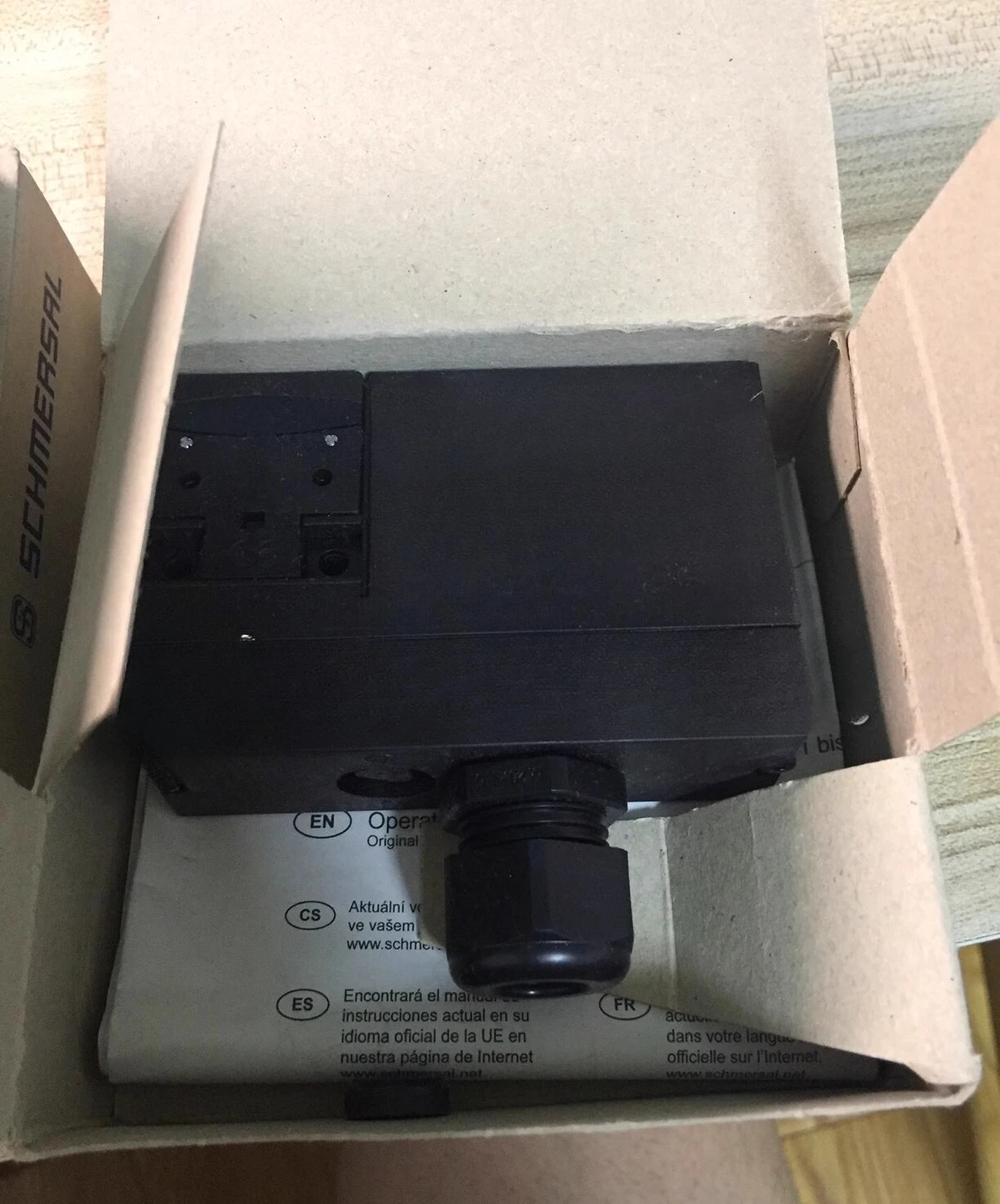 

70-02ZK/02ZKA/02ZRK AZM170-B6 TD422-01Y Safety switch lock
