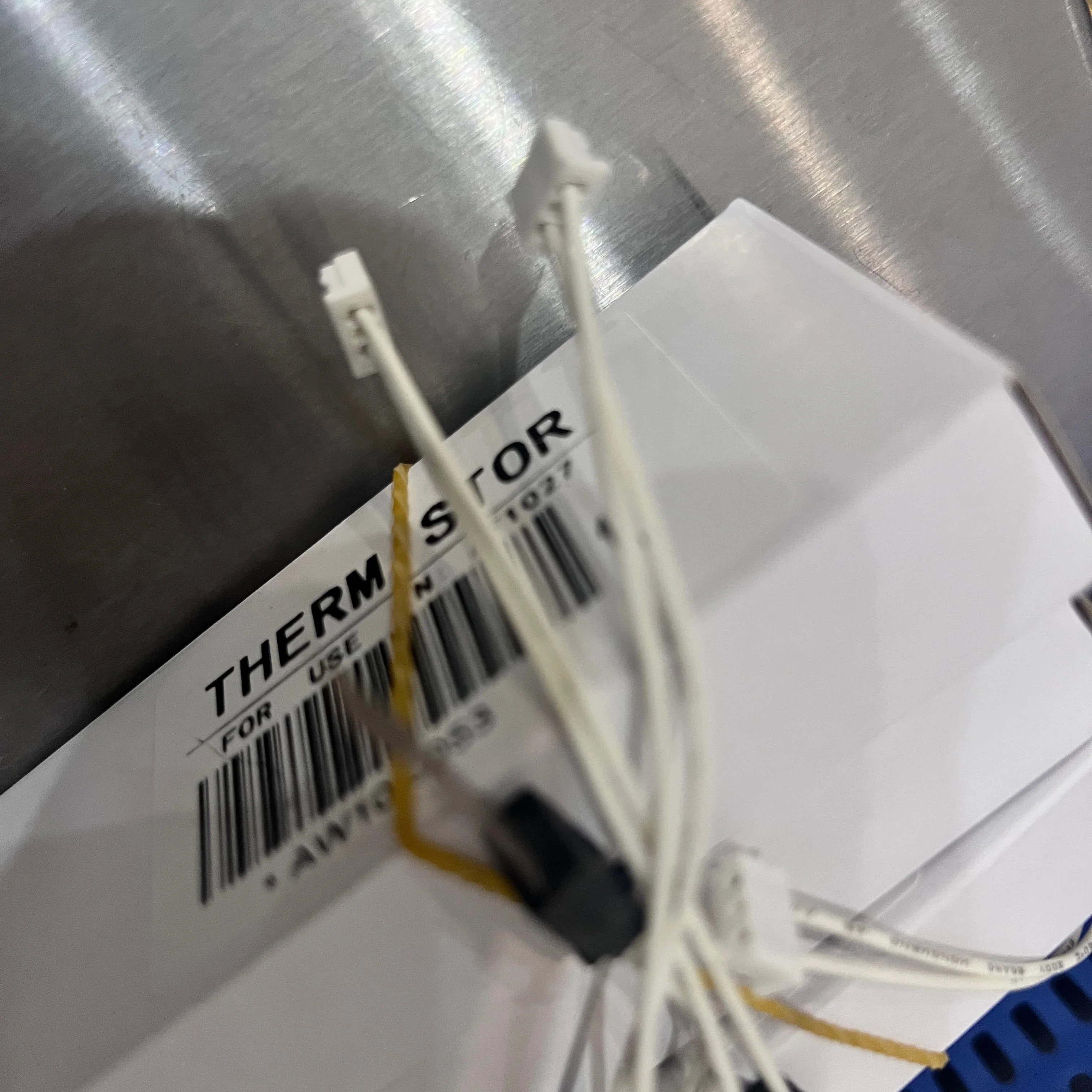 

10pcs New AW10-0053 AW100053 for Ricoh Aficio 1022 1027 1035 1045 2022 2027 2035 2045 3025 3030 2510 3010 Fuser Thermistor