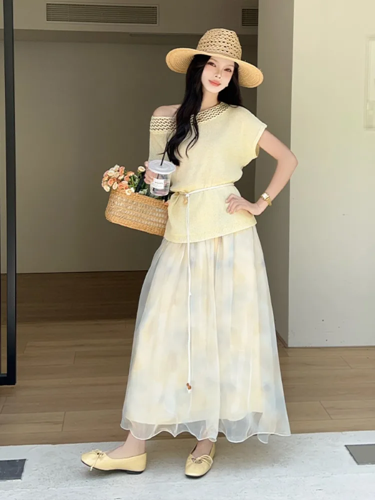 

Casual Holiday Style Two-Piece Set Women's Summer New Short Sleeve Shoulder Bared Knitted Top Mesh Half-length Skirt