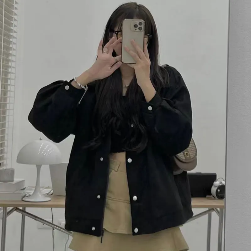 سترة ريترو شيك بأكمام طويلة ملابس خارجية قصيرة للنساء فضفاضة بتصميم جيب مزدوج وياقة بأزرار معطف خريفي عصري #4