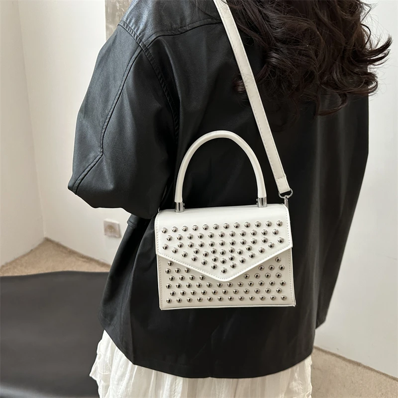 Designer Nieten Umhängetasche mit kurzem Griff Handtasche Mode Mini kleine Handytasche Geldbörse solide Pu-Leder Damen Umhängetaschen – Detail 20