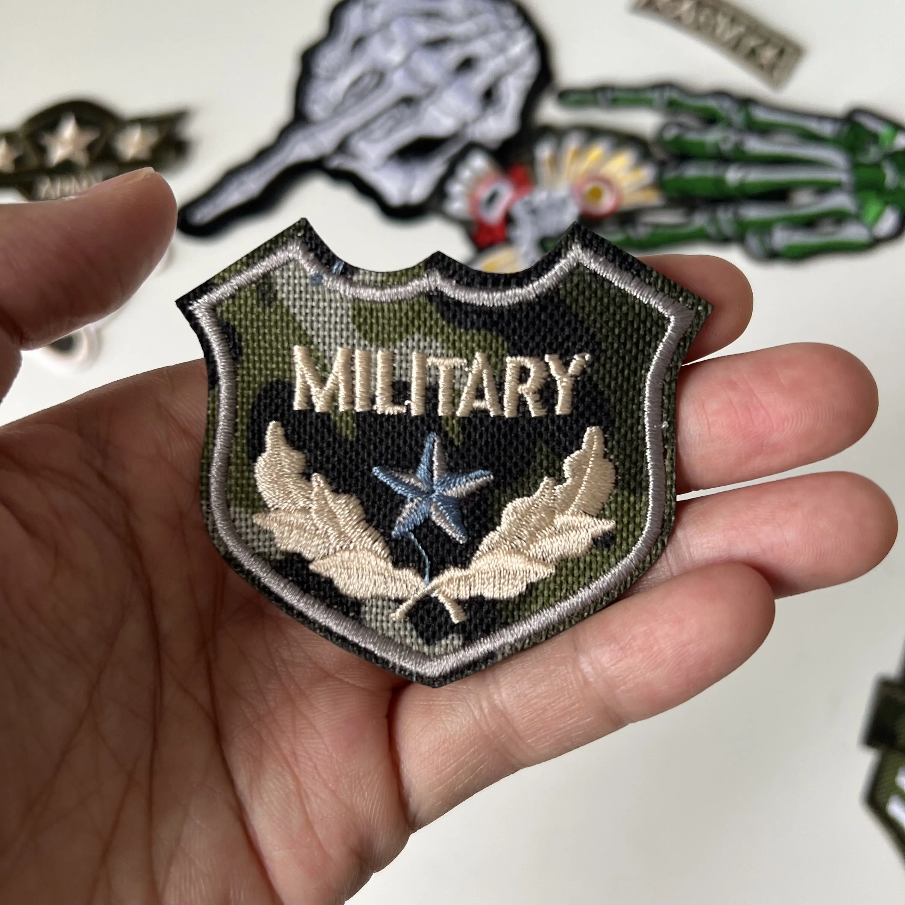 army gun Patch With Slogon Iron On Patches For Clothes DIY Embroidery Applique Fusible Patch DIY Ironing Stickers Badge