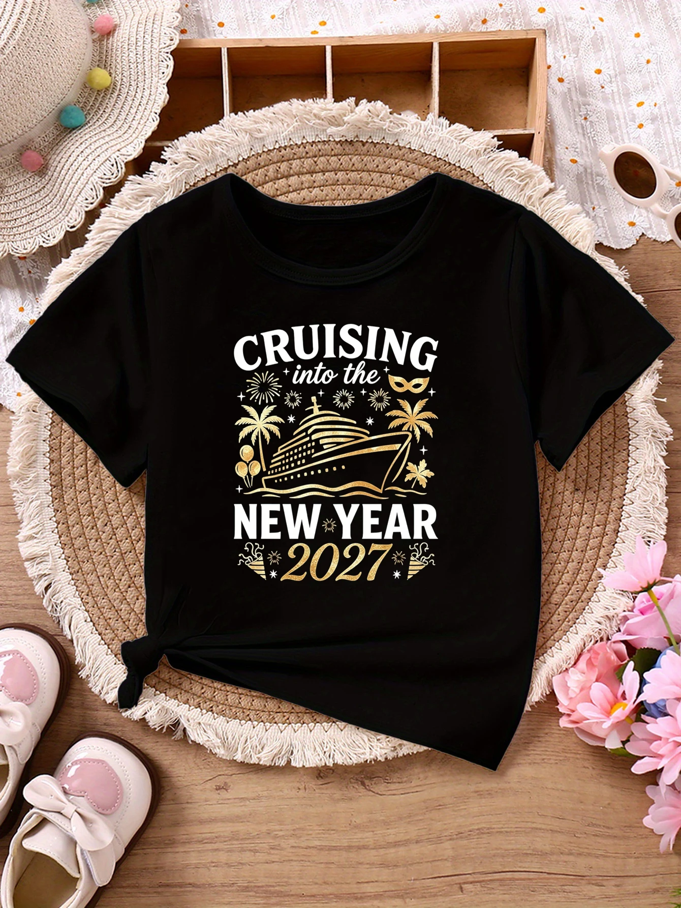 Cruising Into The New Year 2027 Cruise Ship Balloon Printed T Shirt Girls/Boys New Year'S Gift T-Shirt Funny Kids Clothes