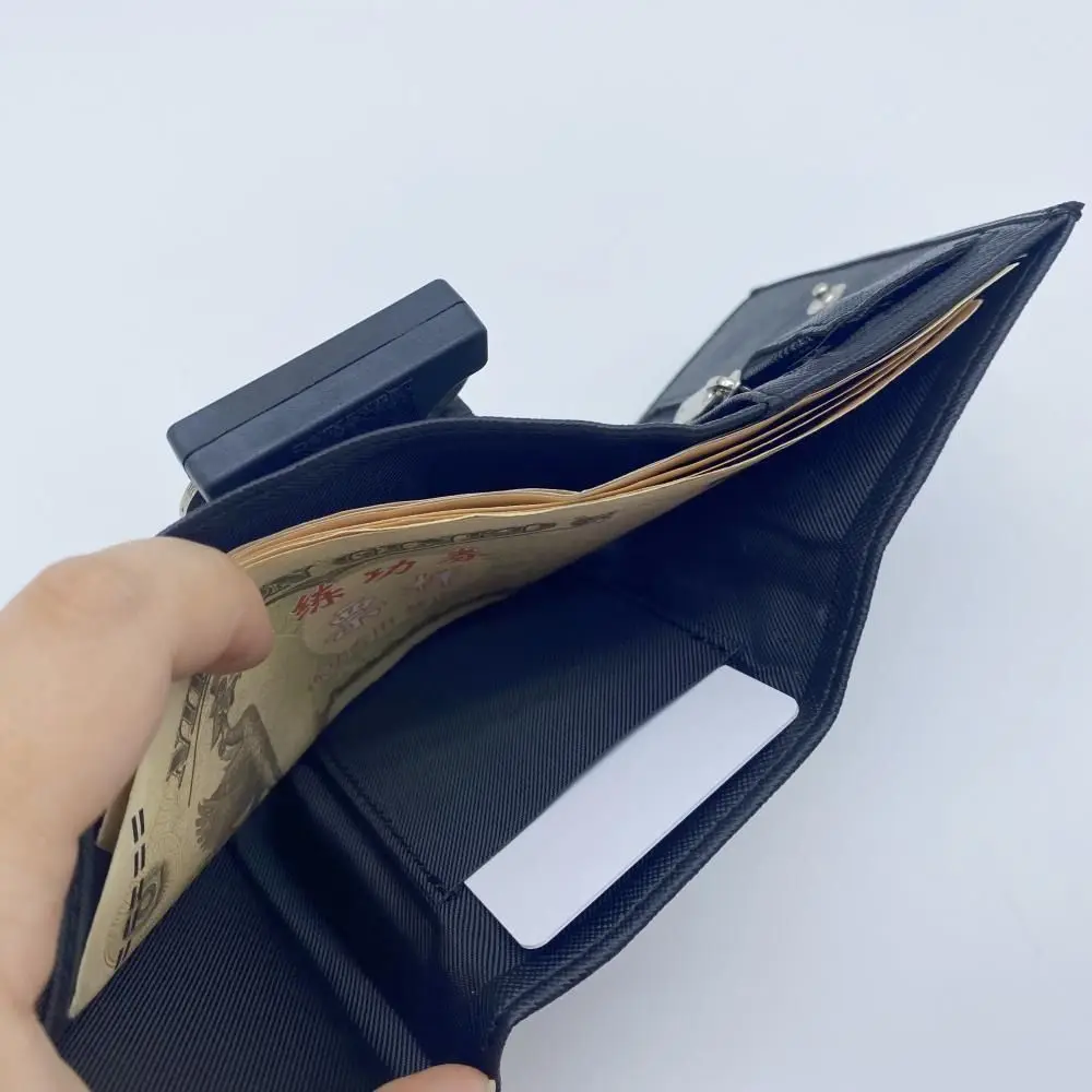 محفظة نقود معدنية محمولة ثلاثية الطي مع مشبك وسحاب حقيبة محفظة صغيرة للرجال متعددة الوظائف وحامل بطاقات الائتمان بسعة كبيرة