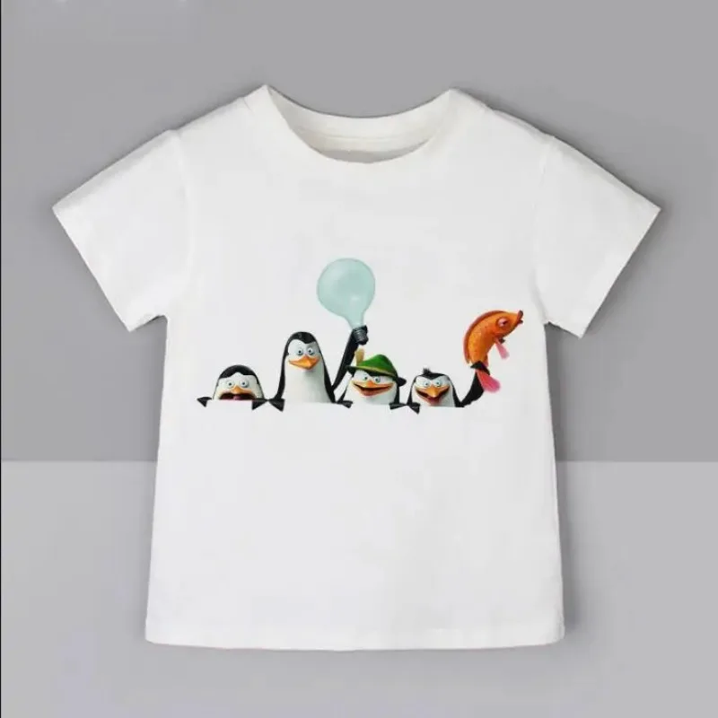 Letnie ubrania dla dzieci madagaskarowe pingwiny chłopięce słodkie pingwiny dziewczęce T shirty OCollar White Fashion Kawaii Baby