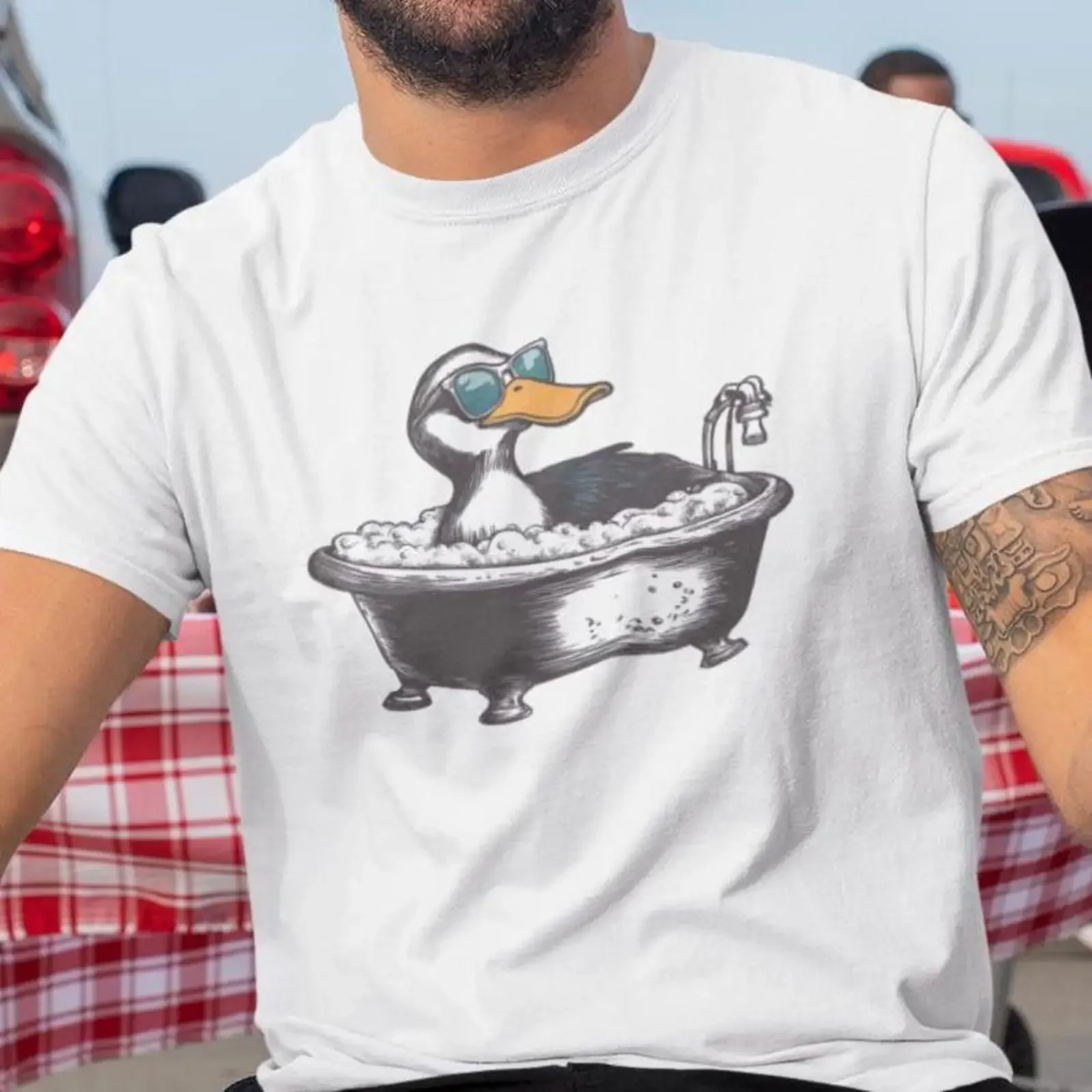 Funny Duck In Bathtub T Shirt for Men Cool Sunglasses Animal Print Humor Casual Him Hipster Top vintage Washed designer clothes