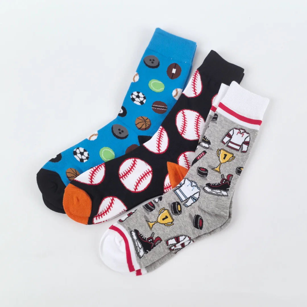

1 Pair Of Trendy And Fashionable Men's Mid-calf Socks With Ball Sports Patterns, Suitable For All Seasons.