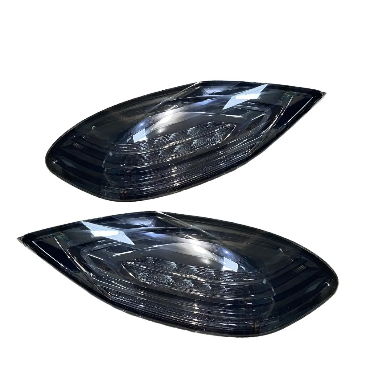 Luzes de cauda LED pretas para Porsche, 970.1 Atualize para 970.2 Panamera 2016 Estilo, Plug and Play sem substituir o pára-choques